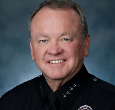 Nieuwe politiechef LAPD Jim McDonnell beëdigd met één van de hoogste salarissen van het land